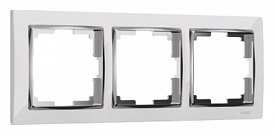 Рамка на 3 поста Werkel Snabb (белый/хром) W0031901 400_400_2129612