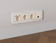 Розетка Ethernet RJ-45 и со шторками, без рамки Ambrella Volt OMEGA MO332005 250_100_2681298