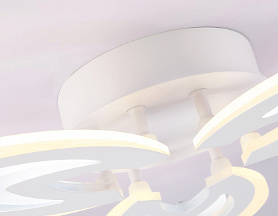 Потолочная люстра Ambrella Light FA FA4545 400_400_2025714