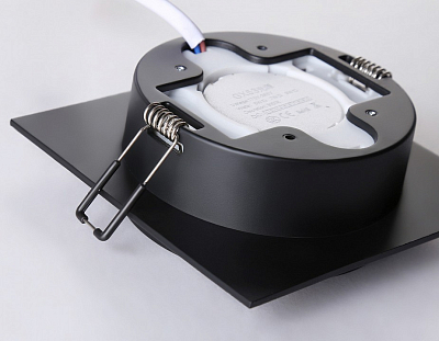 Встраиваемый светильник Ambrella Light TN TN5231 400_400_2023222