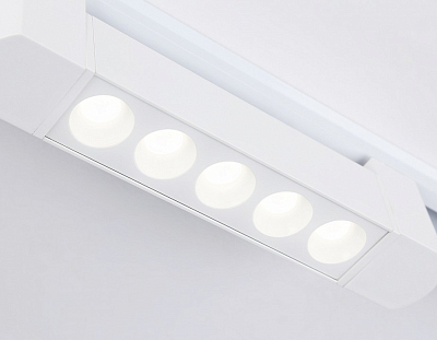 Накладной светильник Ambrella Light GL GL6700 400_400_2018886
