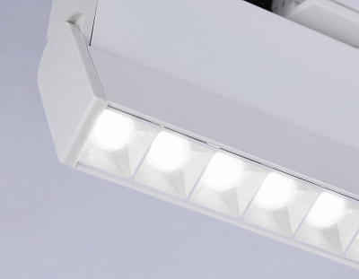 Светильник на штанге Ambrella Light GL GL6816 400_400_2024256