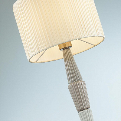 Настольная лампа декоративная Odeon Light Latte 5403/1T 400_400_1726981