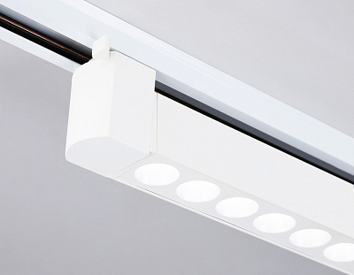 Накладной светильник Ambrella Light GL GL6718 400_400_2018914