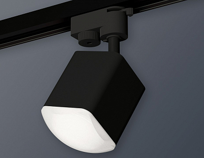 Светильник на штанге Ambrella Light XT XT7813023 400_400_2006563