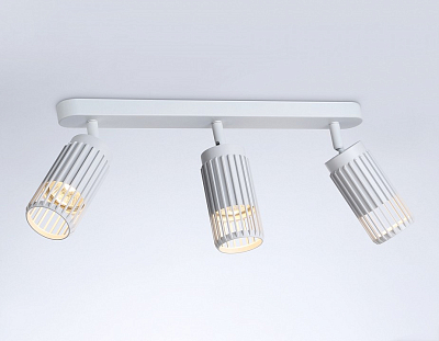 Спот Ambrella Light TN TN51688 400_400_2022357