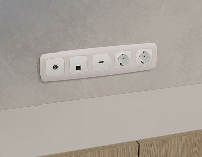 Розетка Ethernet RJ-45 и со шторками, без рамки Ambrella Volt OMEGA MO132005 400_400_2681244